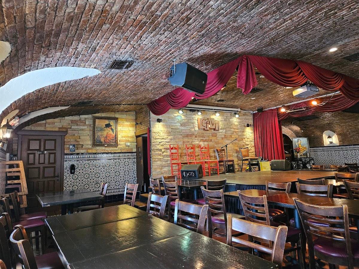 Cava Restaurant restaurant in Coral Gables - photo 6