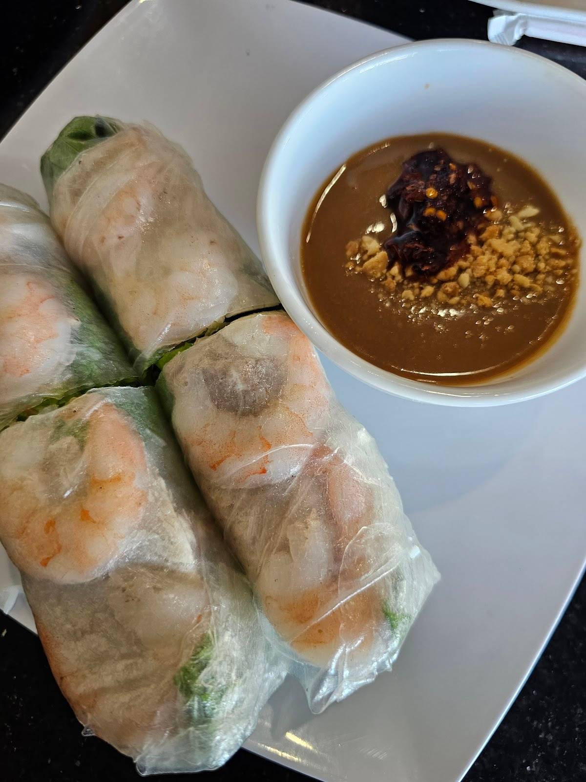 Pho Saigon Bay Restaurant - Photo 6
