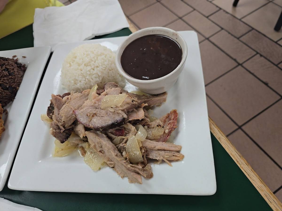 I AM LATIN CAFE restaurant in Miami - photo 5