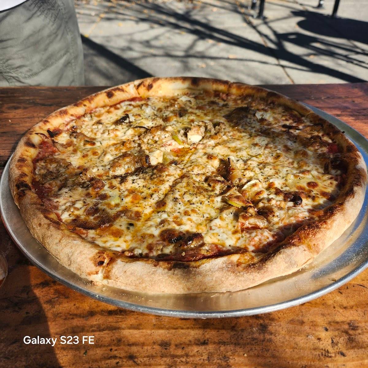 Noble Pie Parlor Midtown restaurant in Reno - photo 3