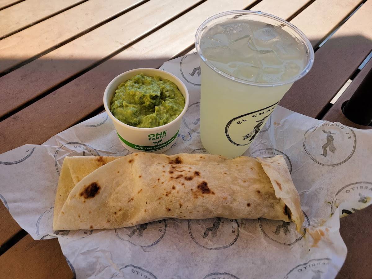 El Charrito - Photo 4