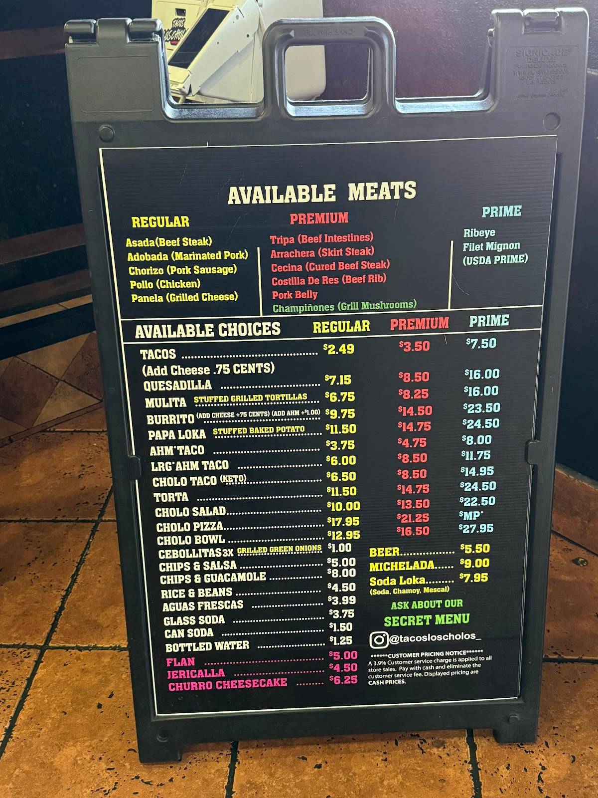 Tacos Los Cholos restaurant in Anaheim - photo 8