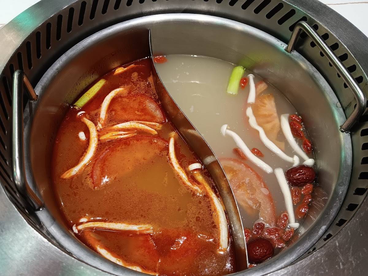 MLBB Hot Pot 马路边边 restaurant in Philadelphia - photo 8