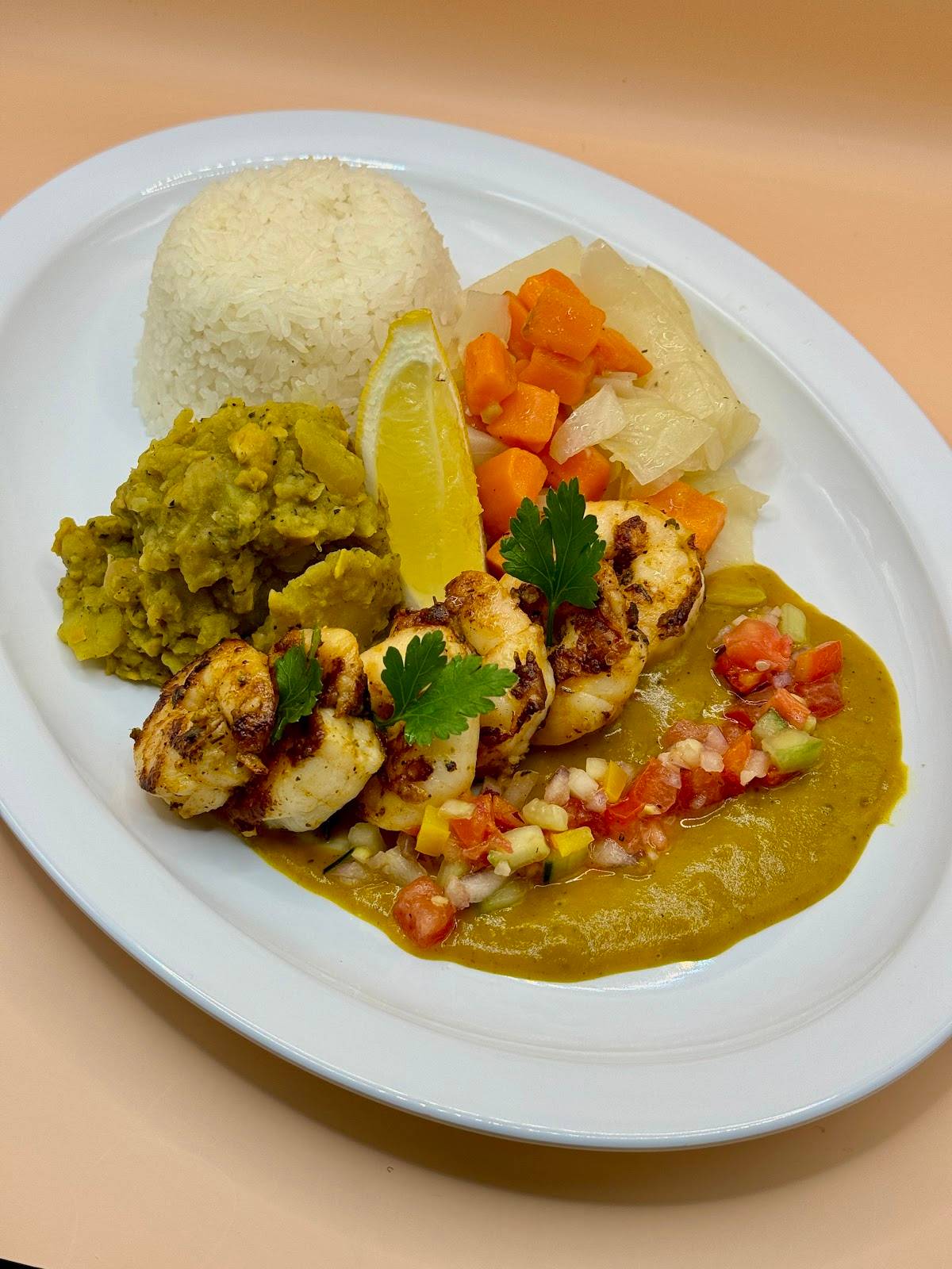 C'est Bon Caribbean Creole Cuisine restaurant in Baytown - photo 10