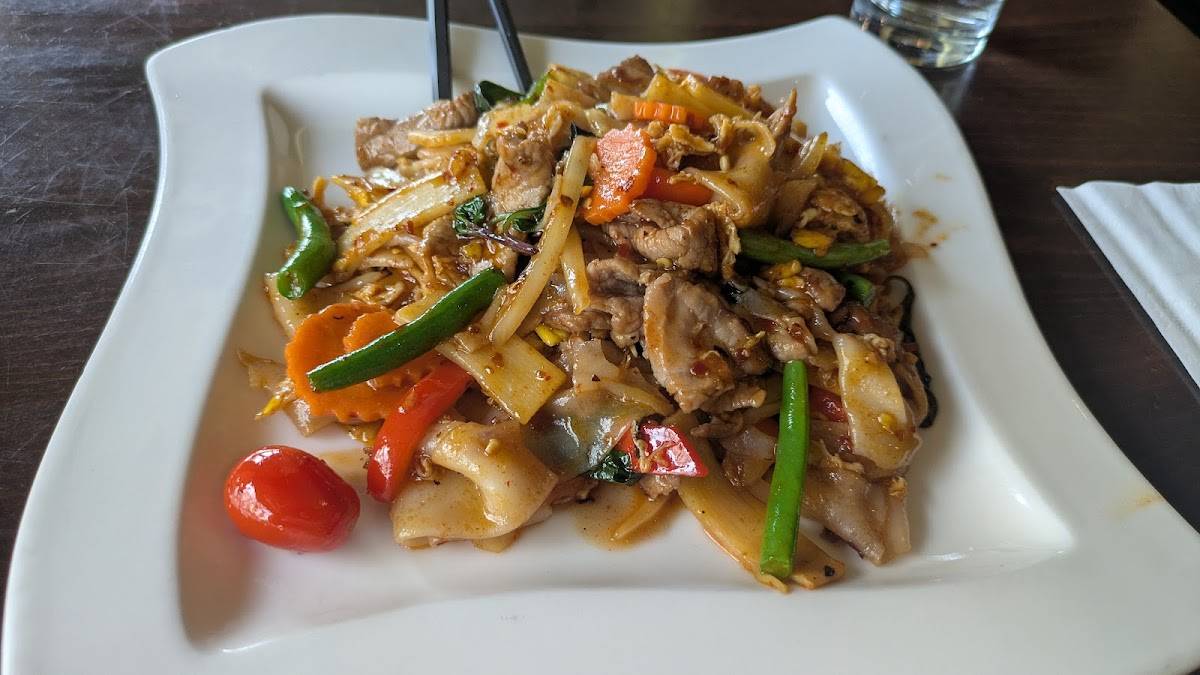 Srivilai Thai Cuisine restaurant in Seattle - photo 8