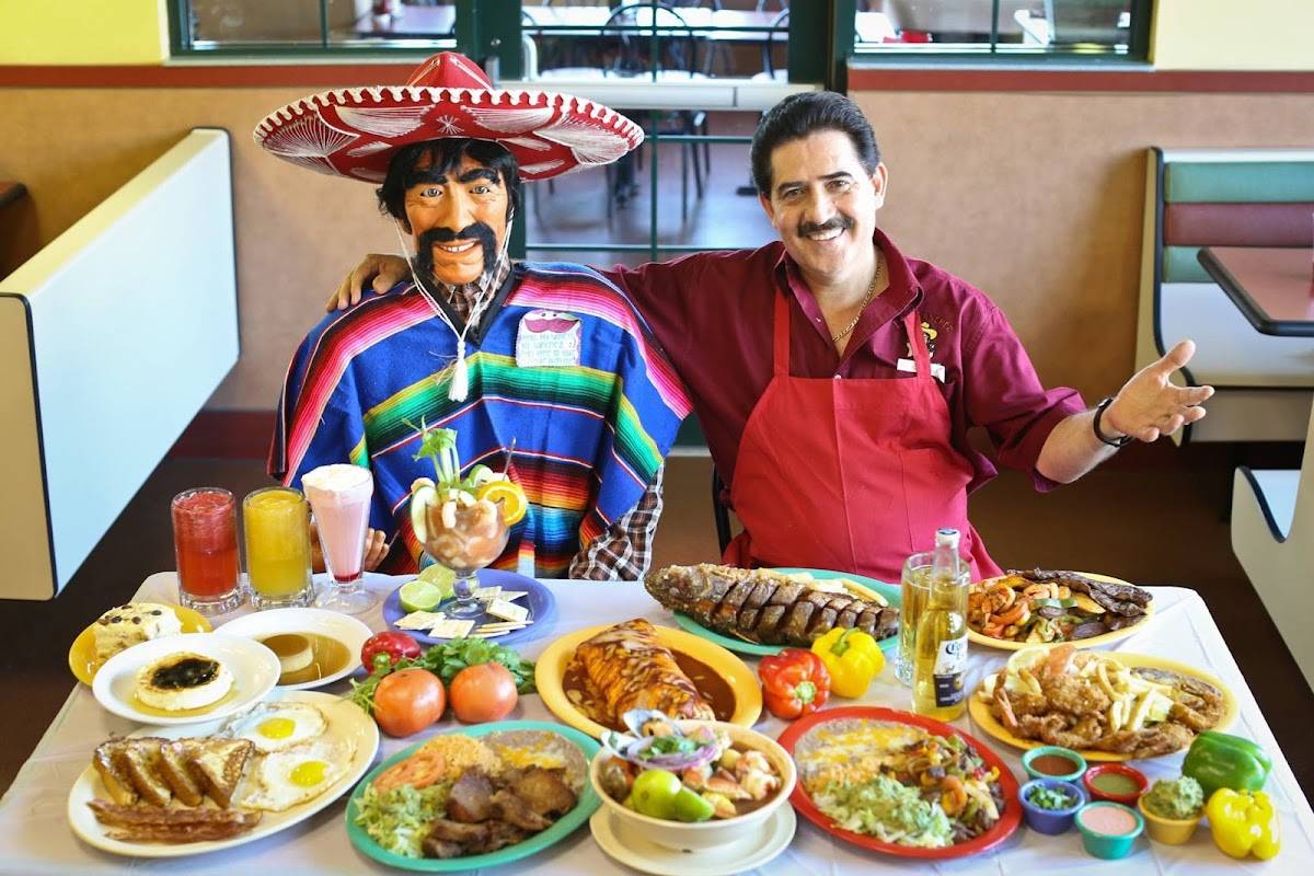 Los Sanchez Restaurant restaurant in Garden Grove - photo 3