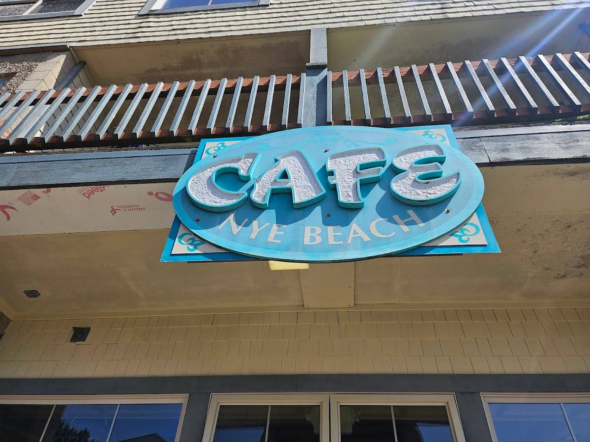 Nye Beach Cafe restaurant in Newport - photo 4