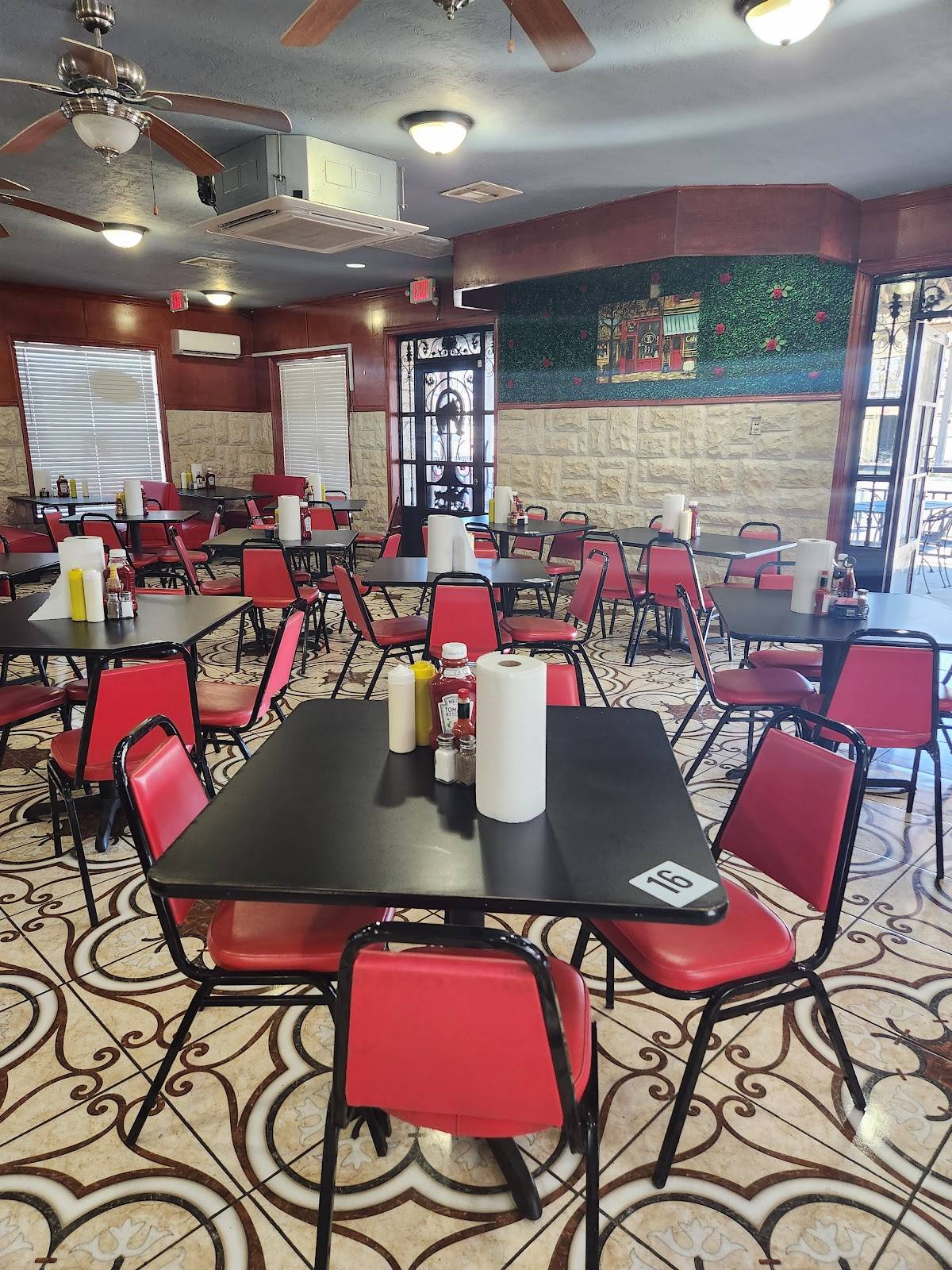 JC's Seafood and Steak Restaurant restaurant in Highlands - photo 4