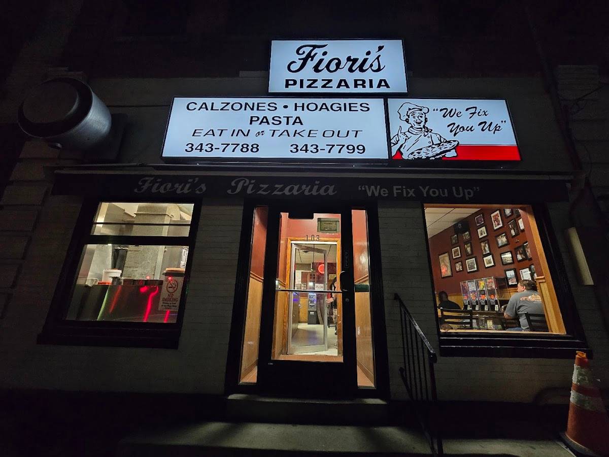 Fiori's Pizzaria restaurant in Pittsburgh - photo 4