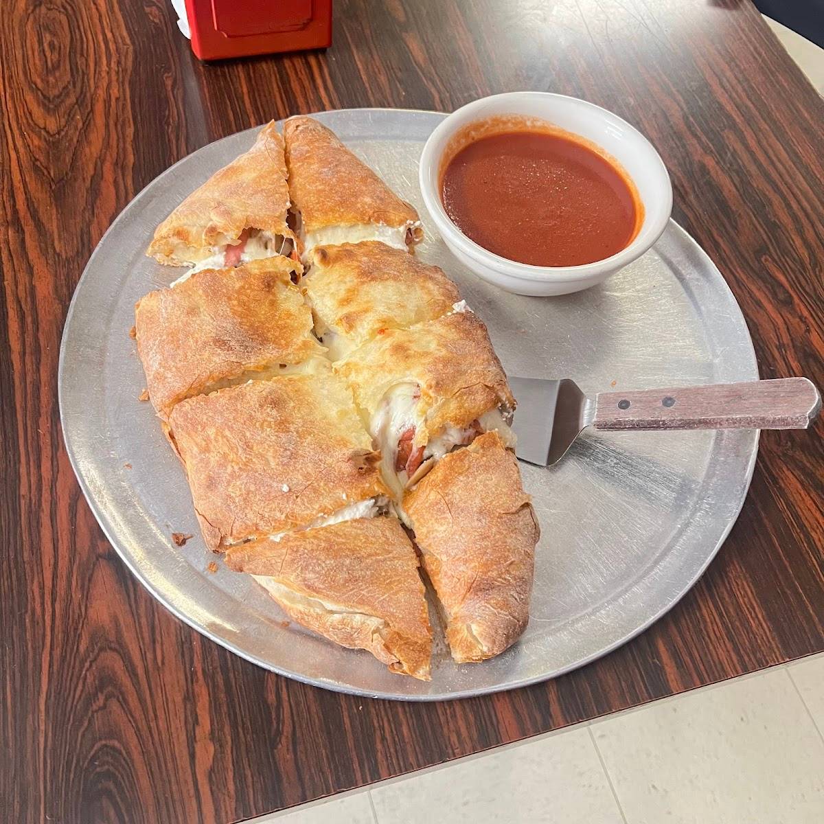 Fiori's Pizzaria restaurant in Pittsburgh - photo 9