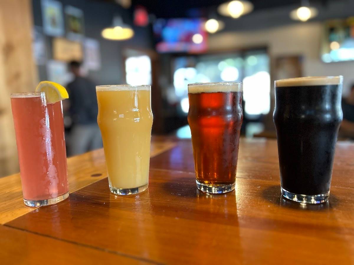 South Gate Brewing Company restaurant in Oakhurst - photo 6