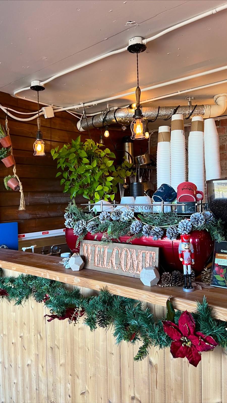 Unwind Cafe restaurant in Seattle - main photo