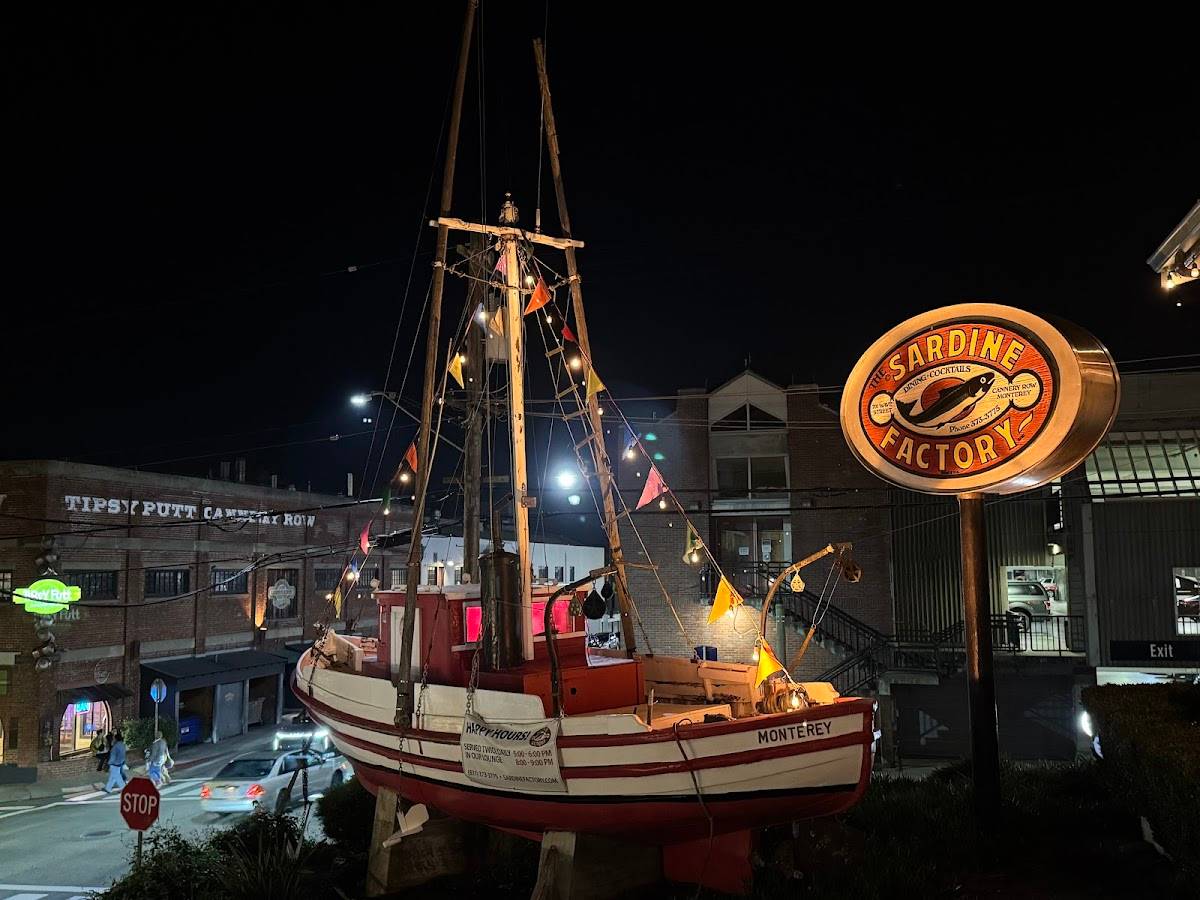 The Sardine Factory restaurant in Monterey - photo 8