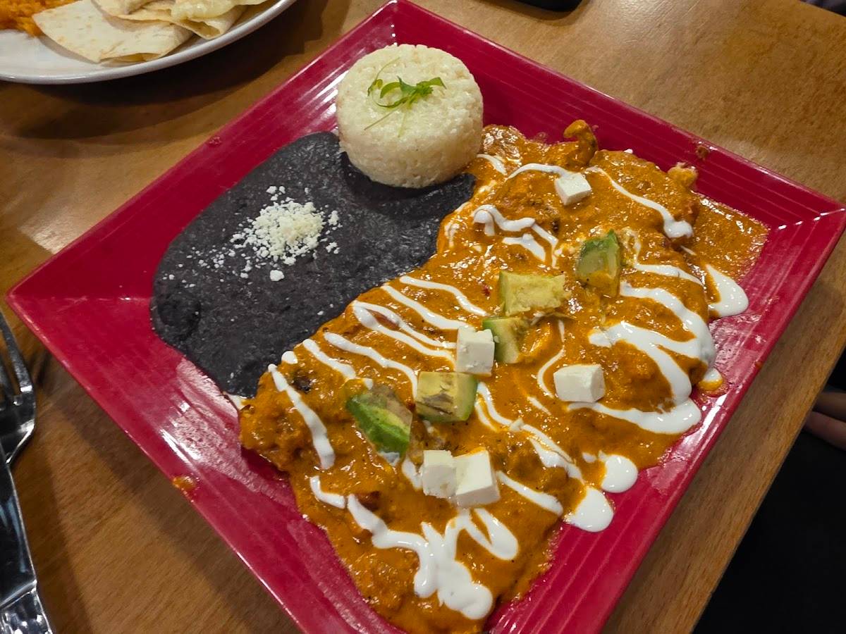 Sazón restaurant in Lone Tree - photo 6