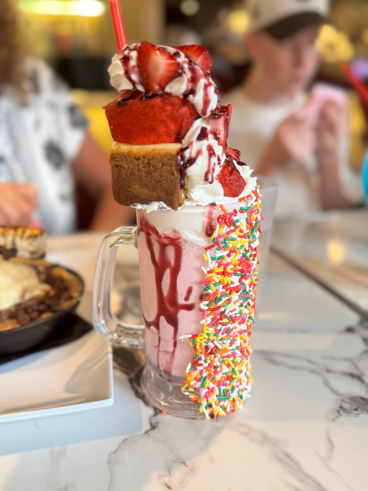 Sugar Factory New York - Time Square restaurant in New York - photo 4