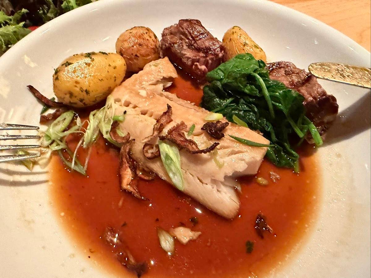 Seasons 52 restaurant in Garden City - photo 3