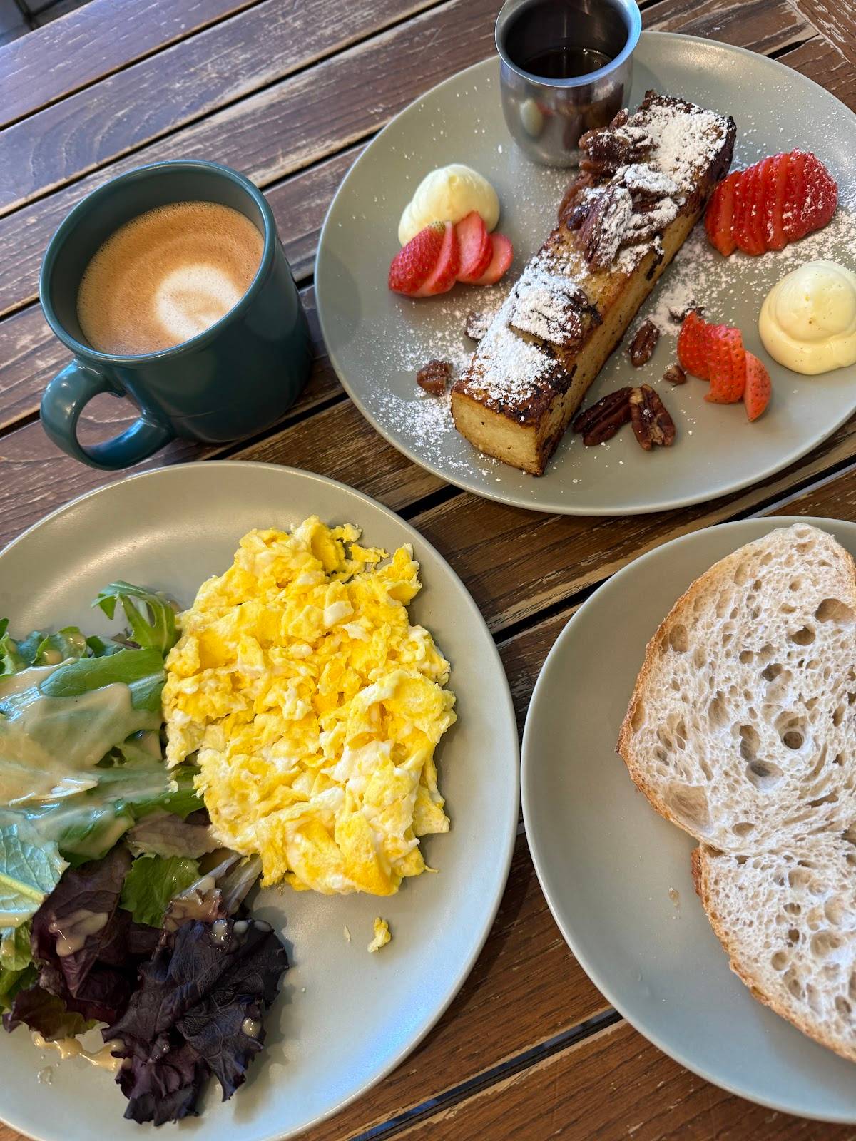 Chaumont Bakery & Café restaurant in Beverly Hills - photo 5