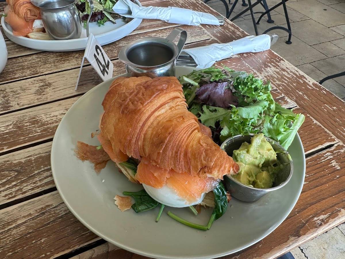 Chaumont Bakery & Café restaurant in Beverly Hills - photo 6