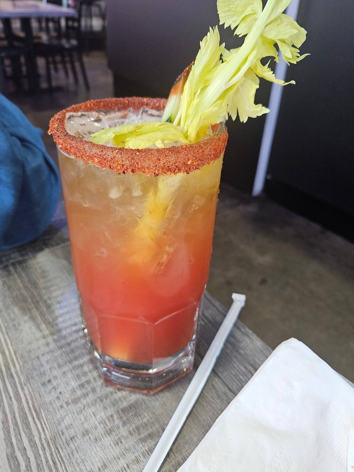 Mariscos Mi Lindo Sinaloa restaurant in Huntington Park - photo 3