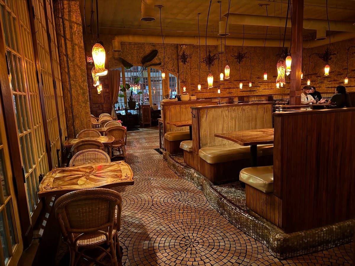 Toulouse Petit Kitchen & Lounge restaurant in Seattle - photo 7