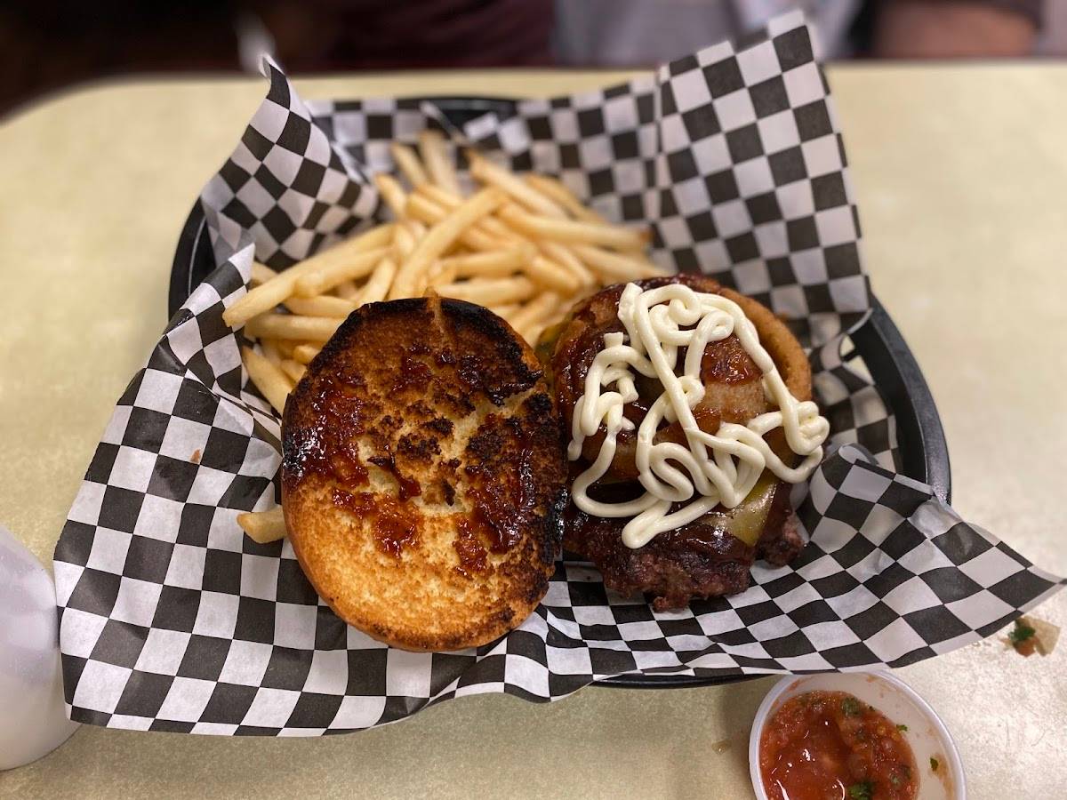 The Grill on San Mateo restaurant in Albuquerque - photo 5