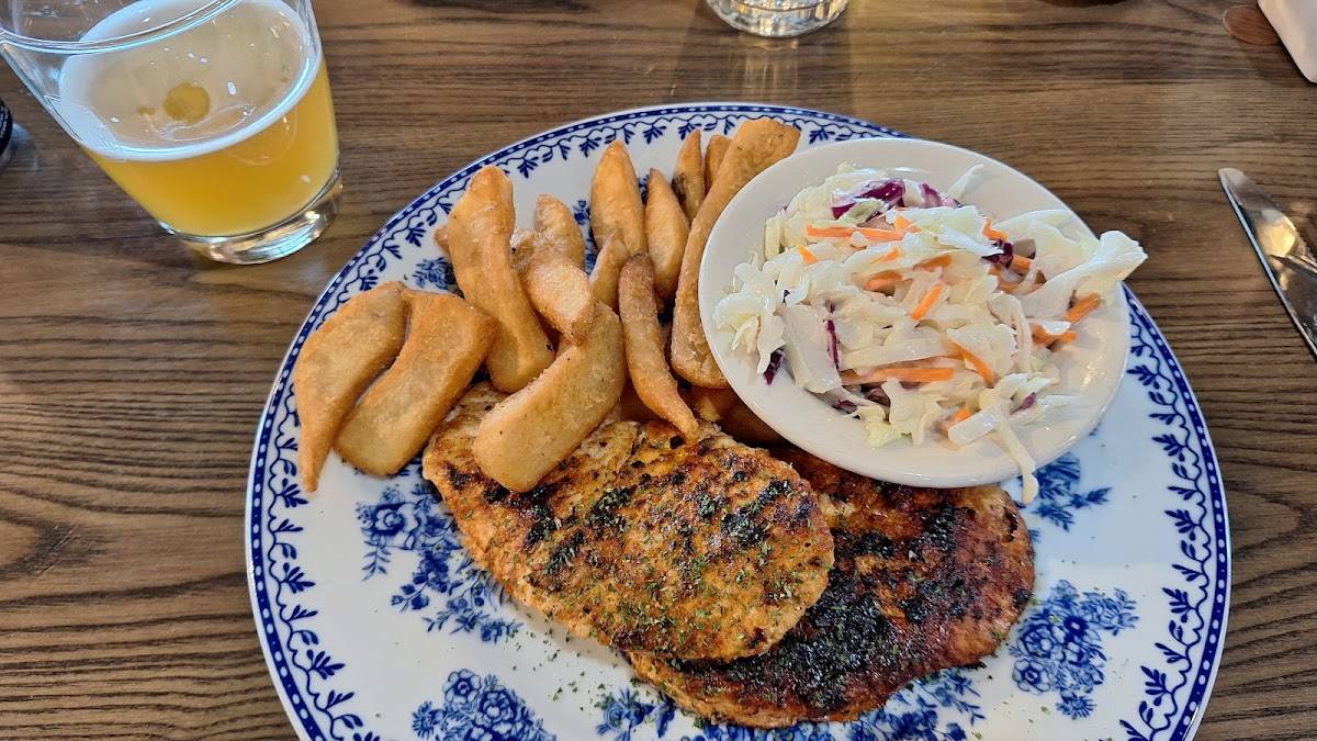 Cracker Barrel Old Country Store restaurant in Reno - photo 7