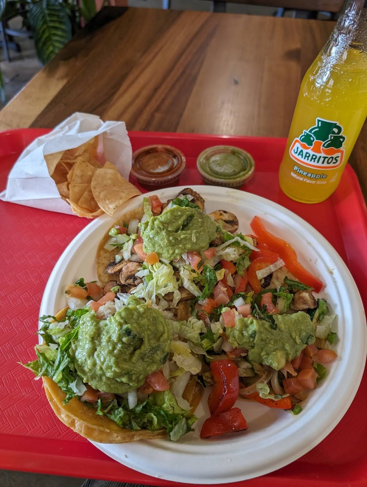 Tacos Por Favor restaurant in Santa Monica - photo 8