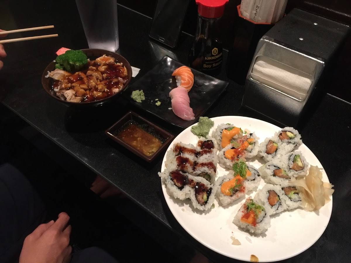 SushiStop Sawtelle North restaurant in Los Angeles - photo 9