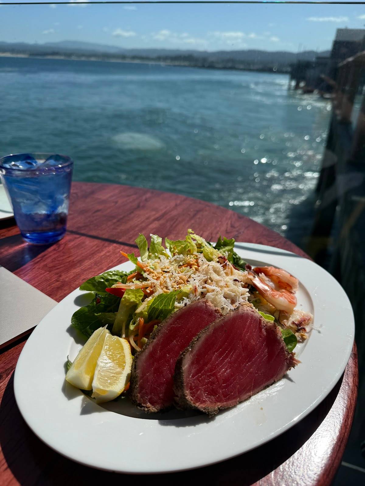 Schooners Monterey restaurant in Monterey - photo 3