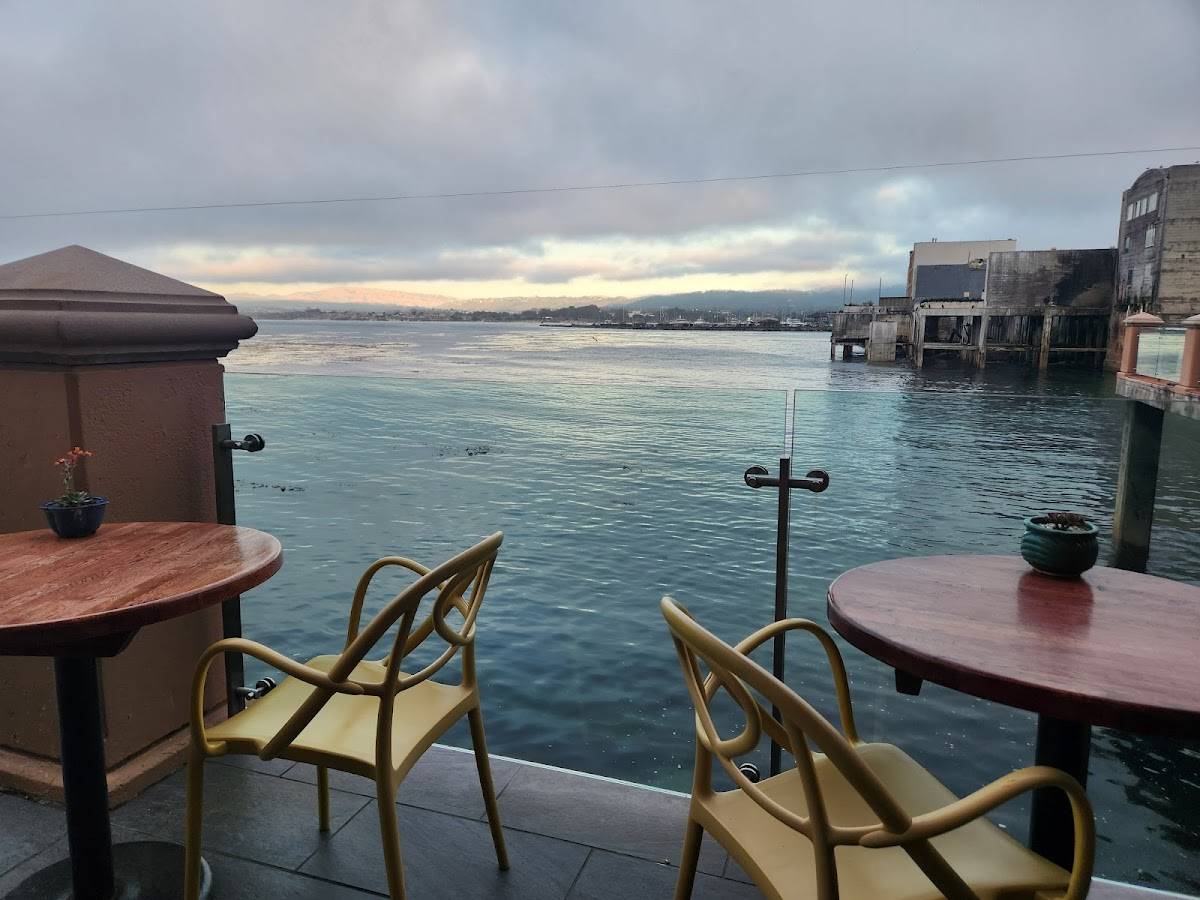 Schooners Monterey restaurant in Monterey - photo 7