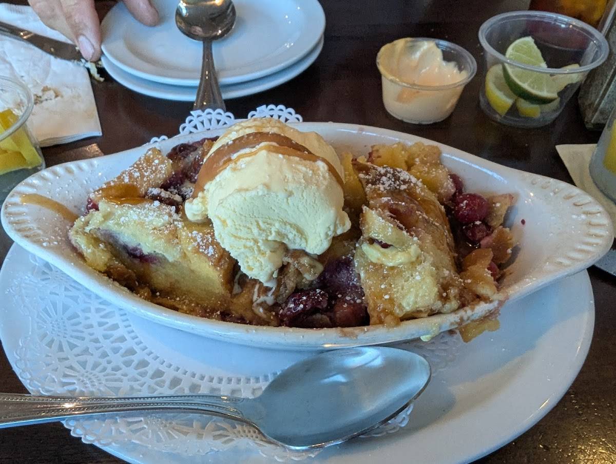 Julington Creek Fish Camp restaurant in Jacksonville - photo 3
