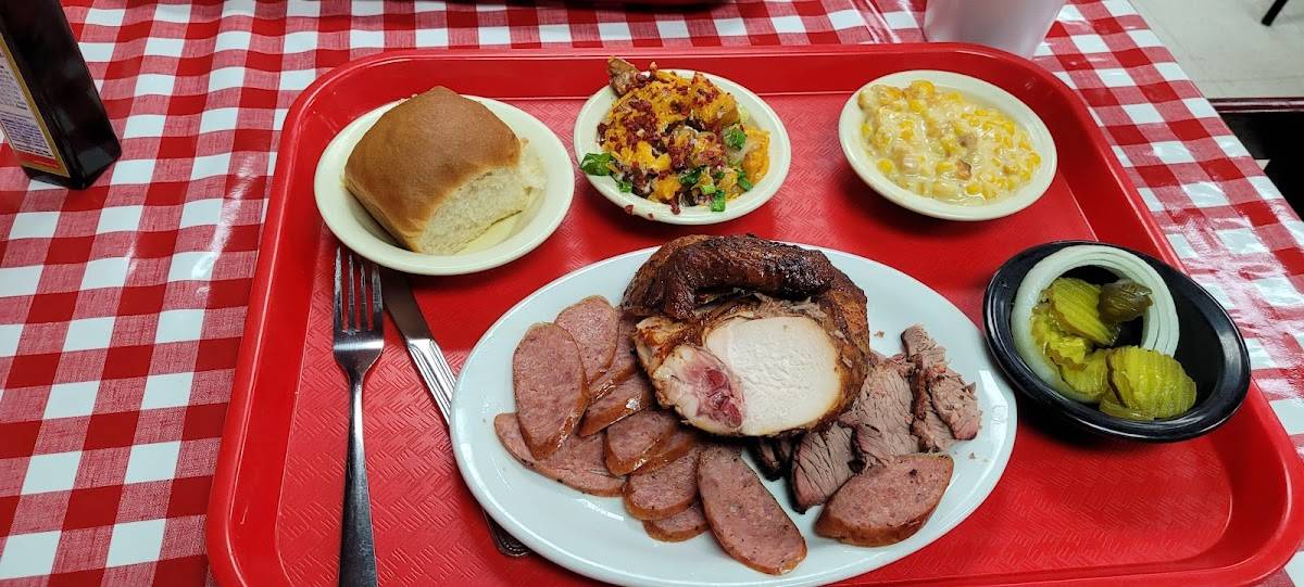King's BBQ restaurant in Deer Park - photo 7