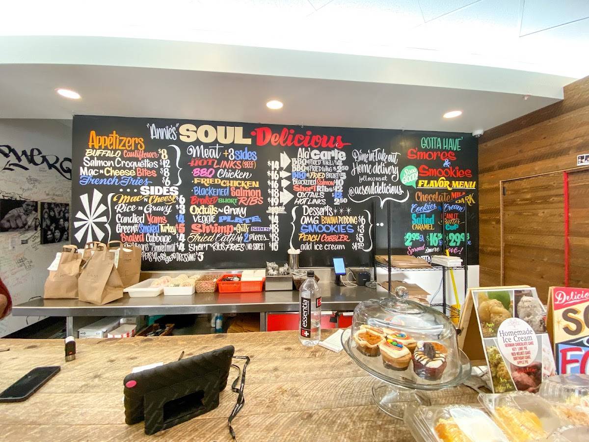 Annie's Soul Delicious restaurant in Los Angeles - photo 10
