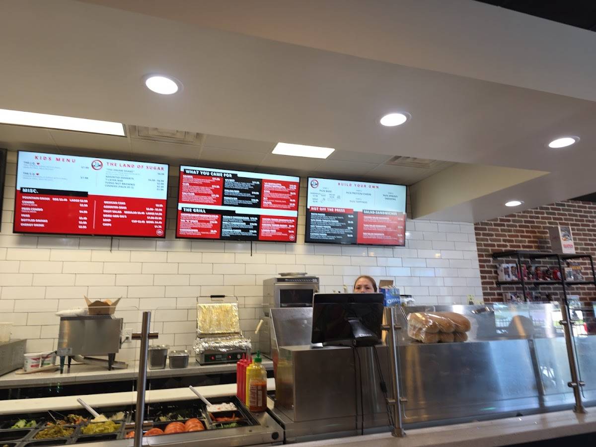 Q’s Deli restaurant in Sugar Land - photo 6