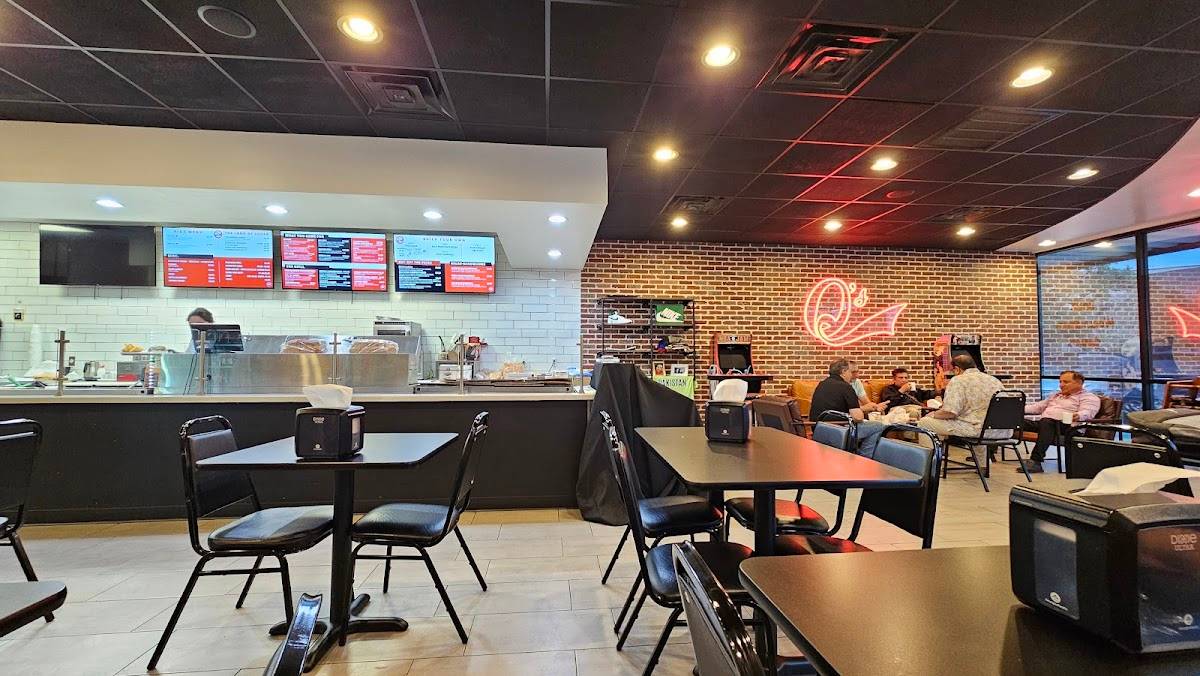 Q’s Deli restaurant in Sugar Land - photo 7