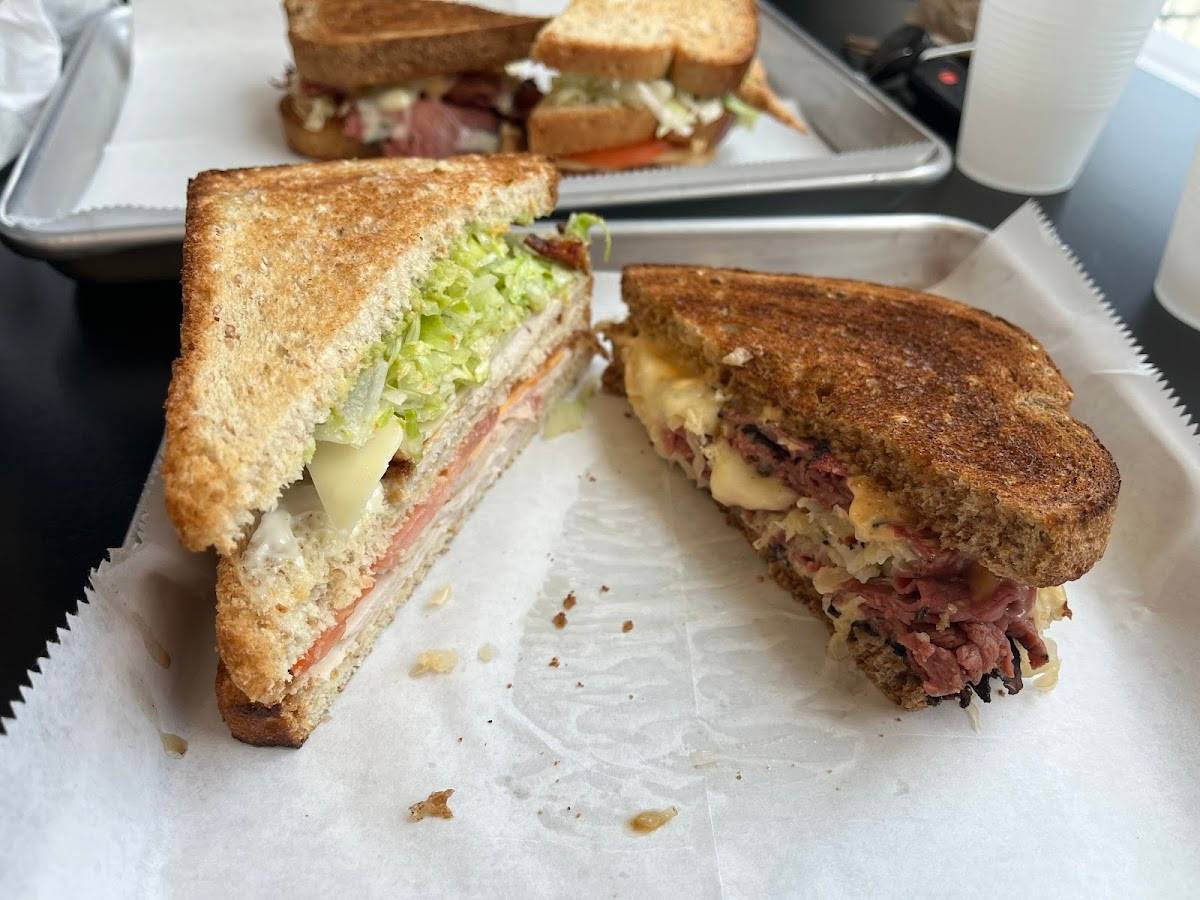 Q’s Deli restaurant in Sugar Land - photo 9
