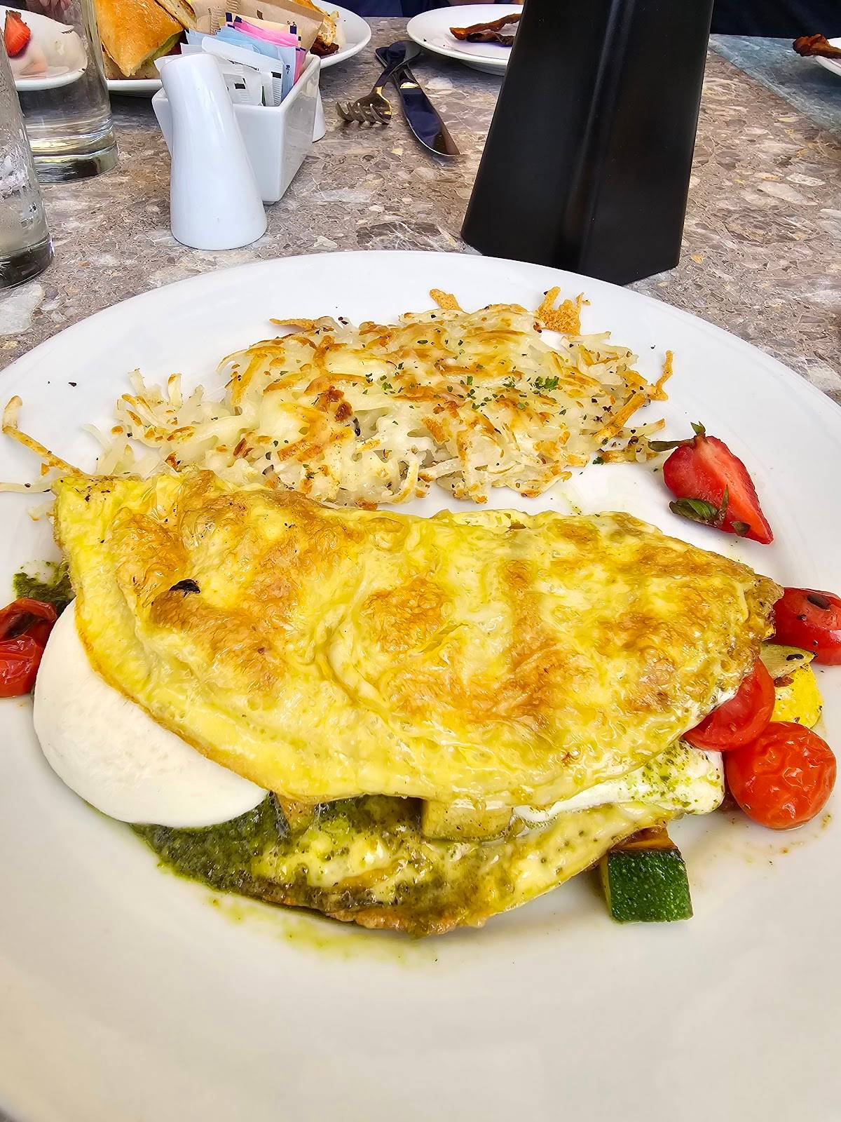 Slate Street Cafe restaurant in Albuquerque - photo 8