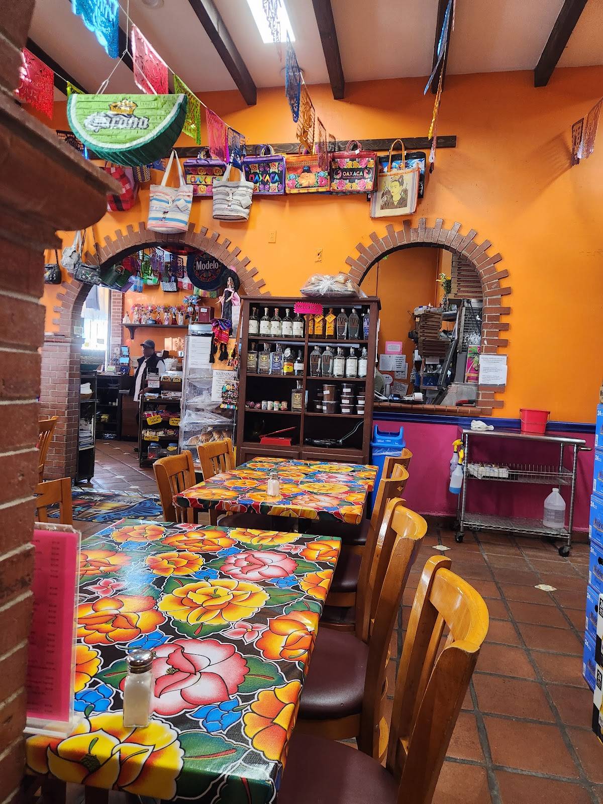 Sabores Oaxaqueños Restaurant restaurant in Los Angeles - photo 9