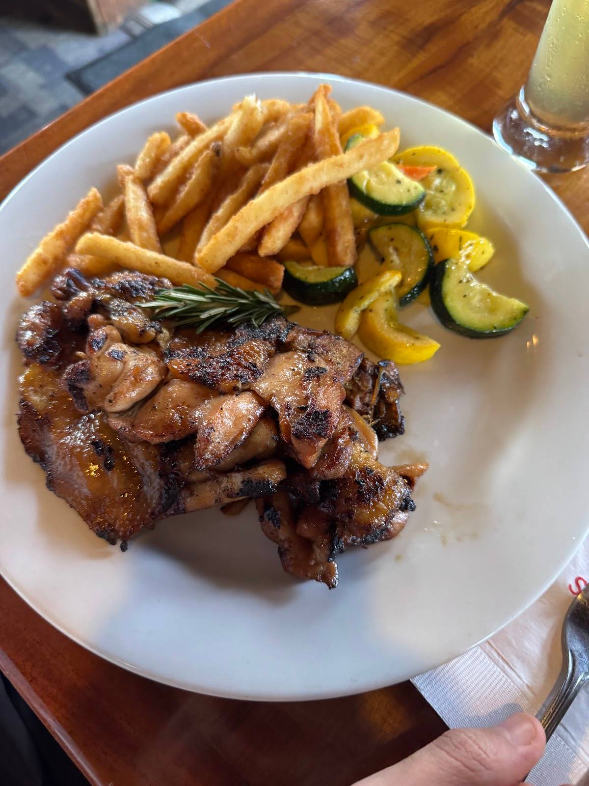 Buzz's Original Steak House - Photo 3