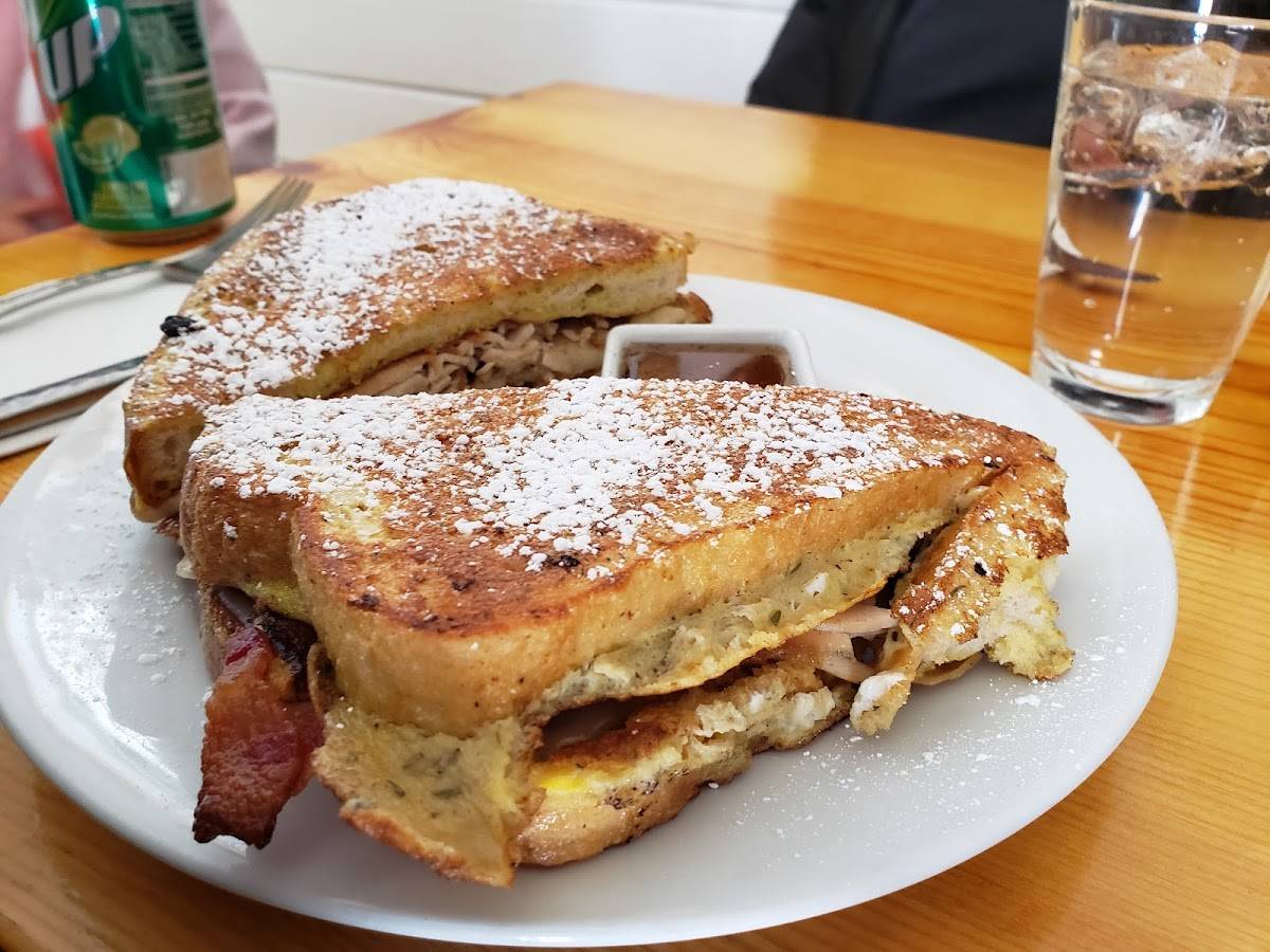Wild Fig Kitchen restaurant in Coarsegold - photo 2