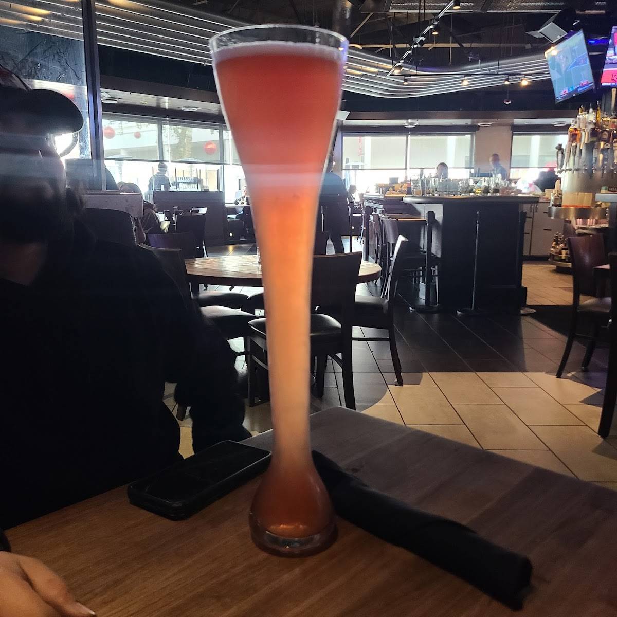 Yard House restaurant in Fresno - photo 8