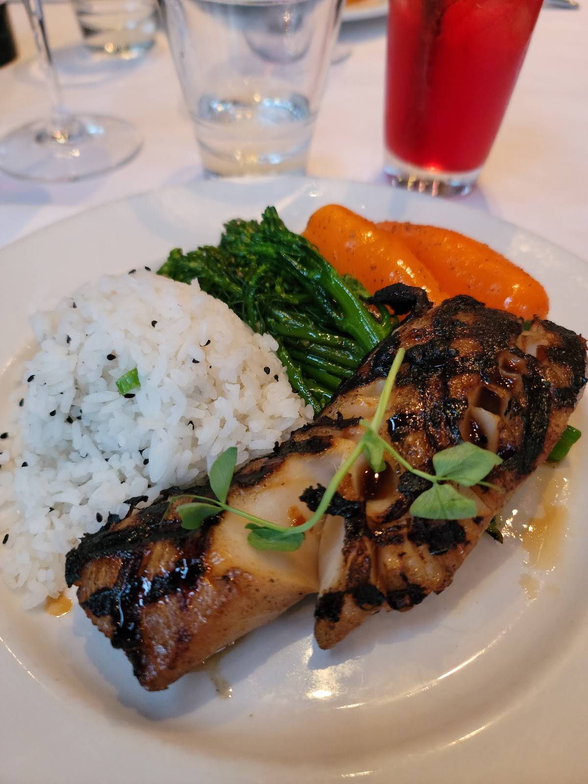 The Sandbar Seafood Restaurant restaurant in Vancouver - photo 2