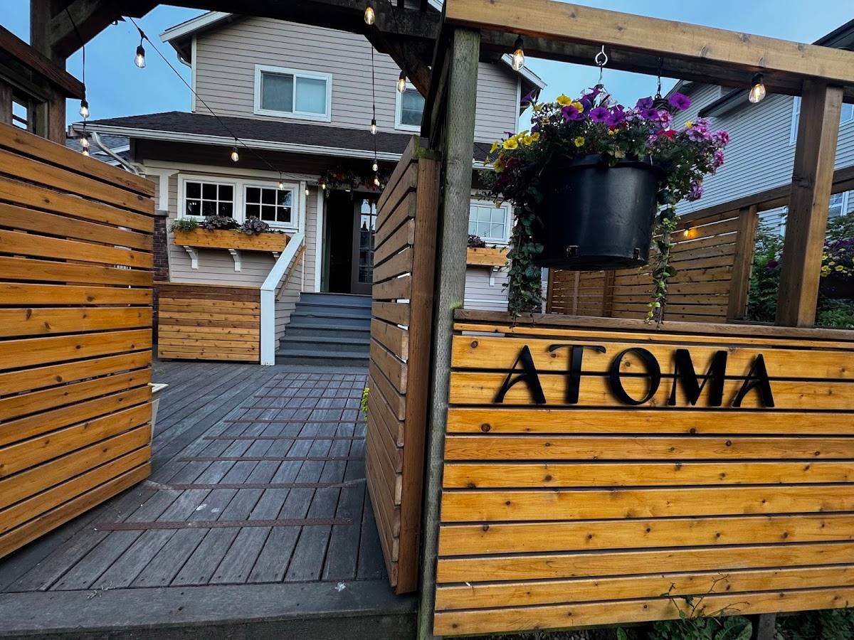 Atoma