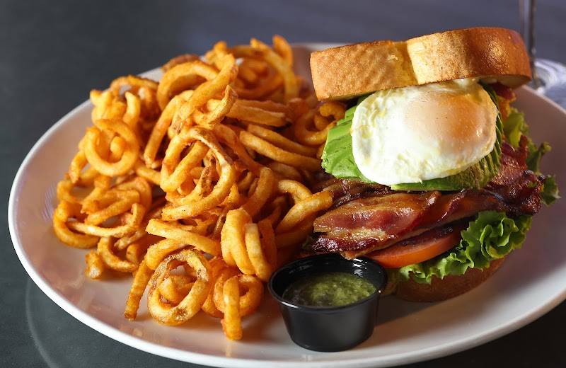 Peppermill Restaurant and Fireside Lounge restaurant in Las Vegas - photo 2