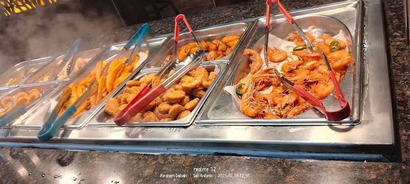 Lin's International Buffet restaurant in San Antonio - photo 3