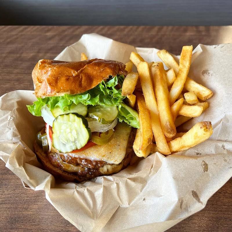 Teddy's Bigger Burgers restaurant in Honolulu - photo 4