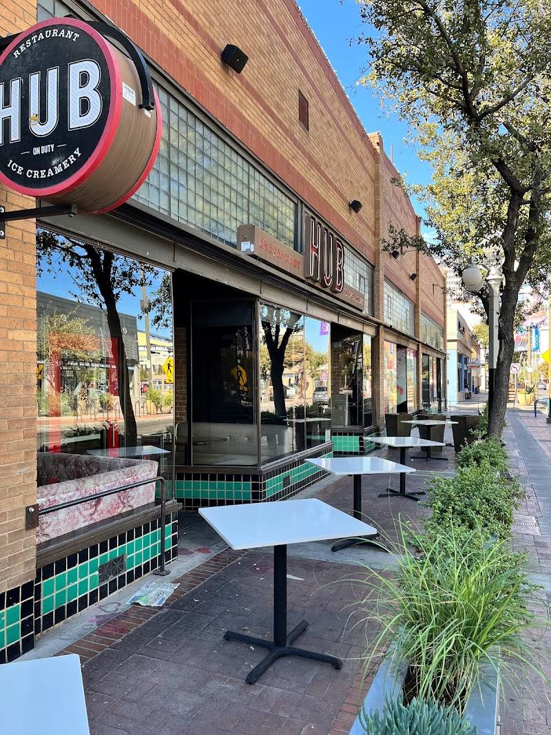 HUB Restaurant & Ice Creamery