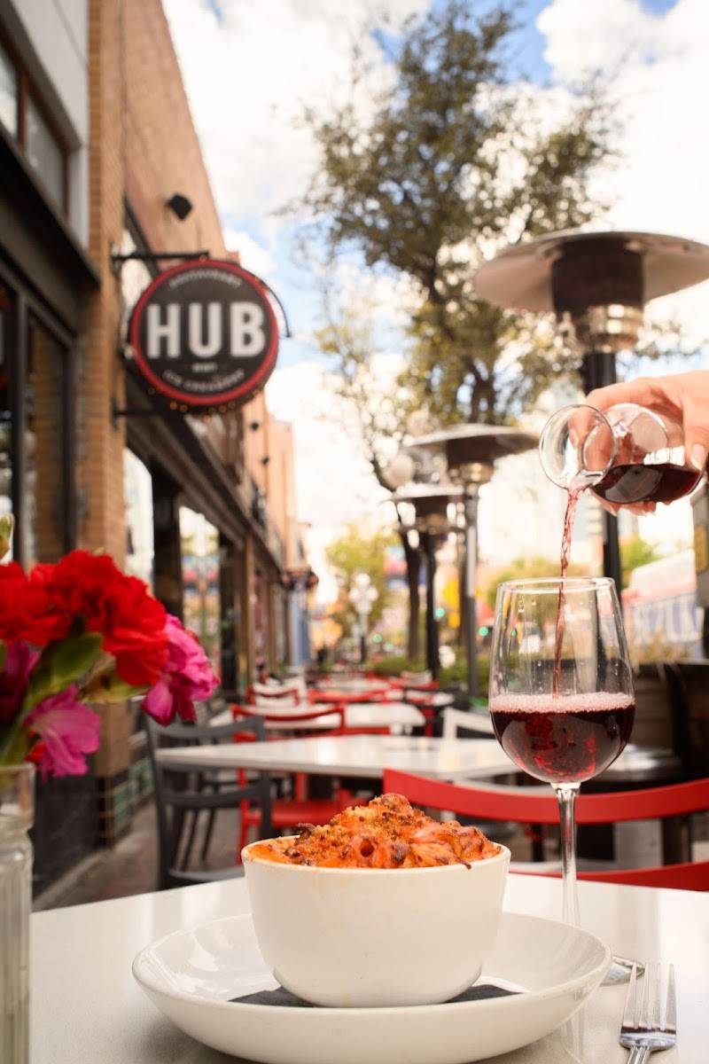HUB Restaurant & Ice Creamery restaurant in Tucson - photo 2
