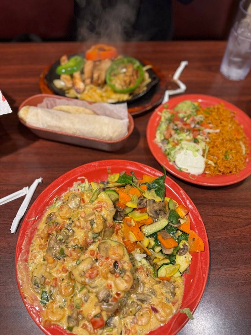 K-Macho's Mexican Grill and Cantina restaurant in Overland Park - photo 3