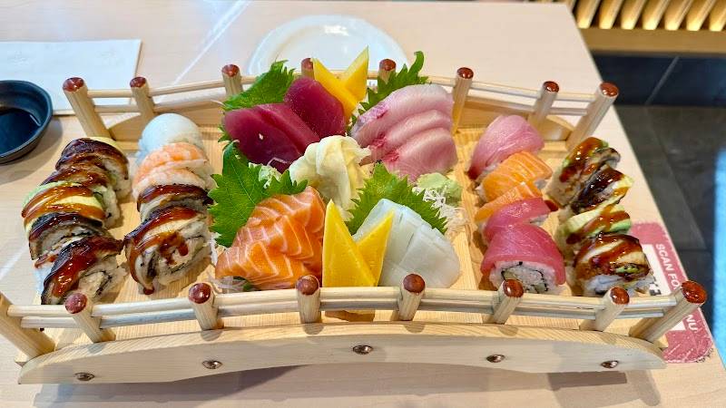 Furusato Sushi restaurant in Honolulu - photo 3
